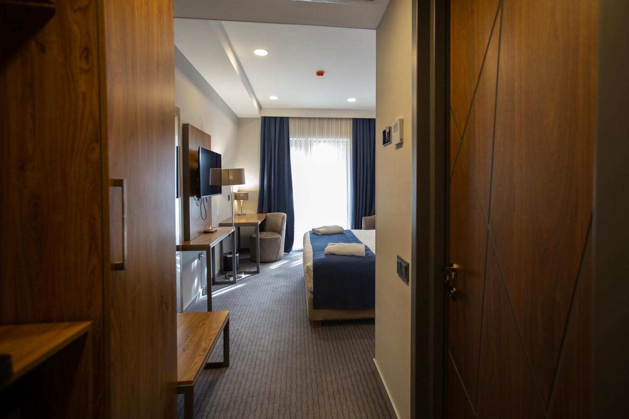 Avenue Hotel Tbiliszi Kültér fotó