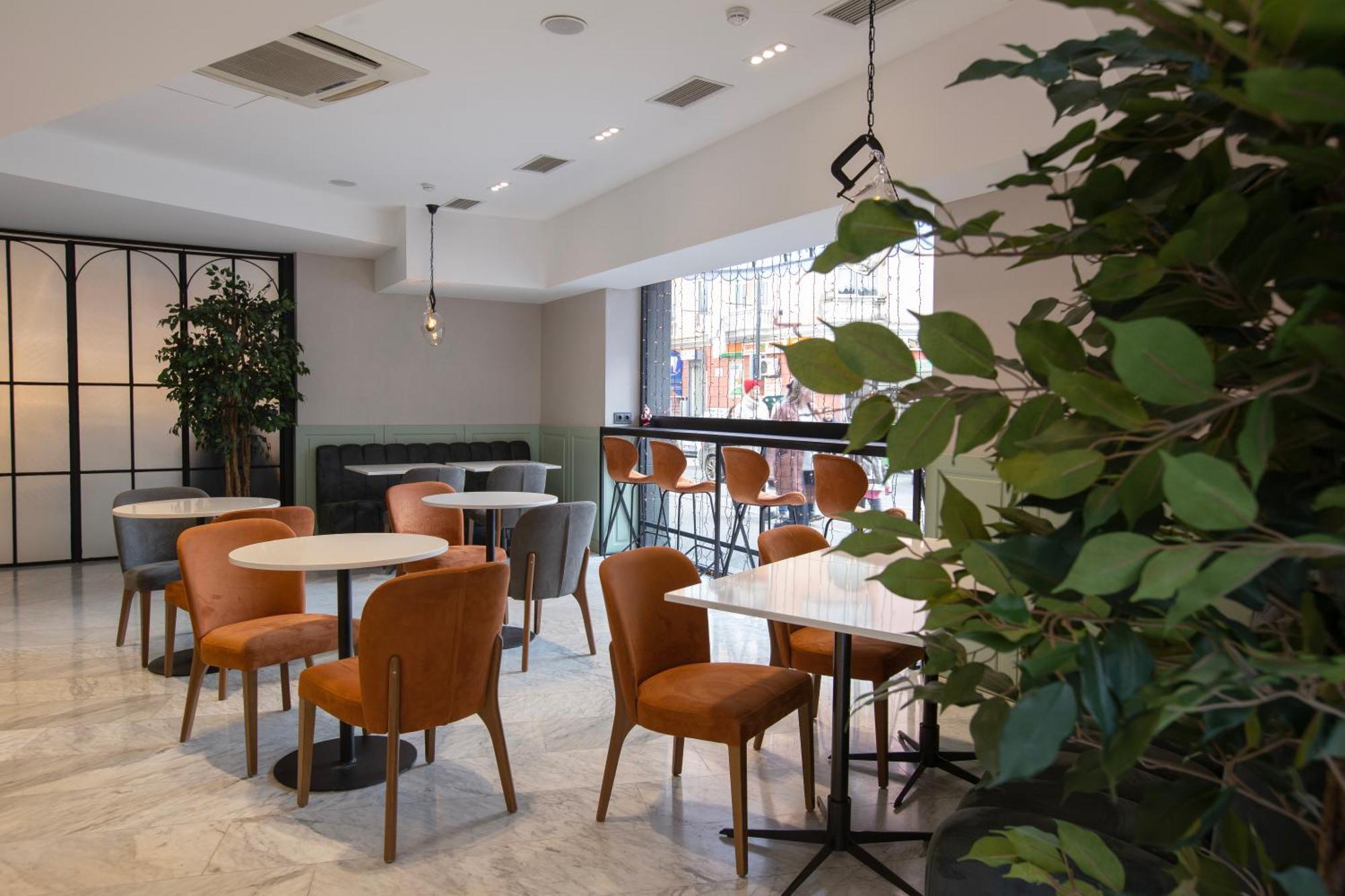 Avenue Hotel Tbiliszi Kültér fotó