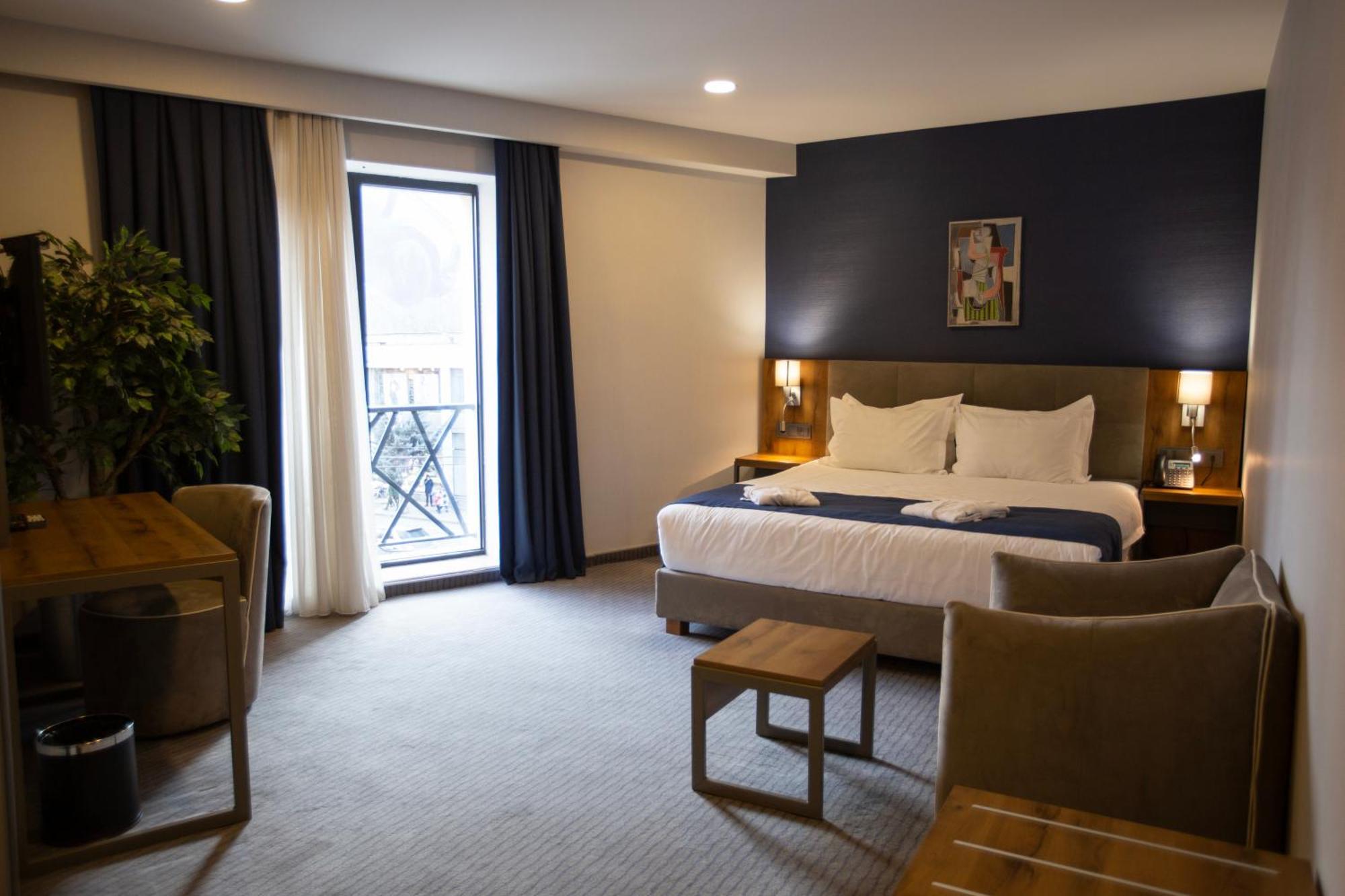 Avenue Hotel Tbiliszi Kültér fotó