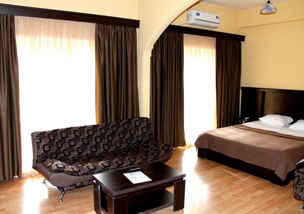 Avenue Hotel Tbiliszi Kültér fotó